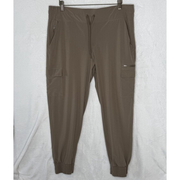 All in Motion Women's Active Cargo Joggers Size Large Beige - Picture 2 of 16